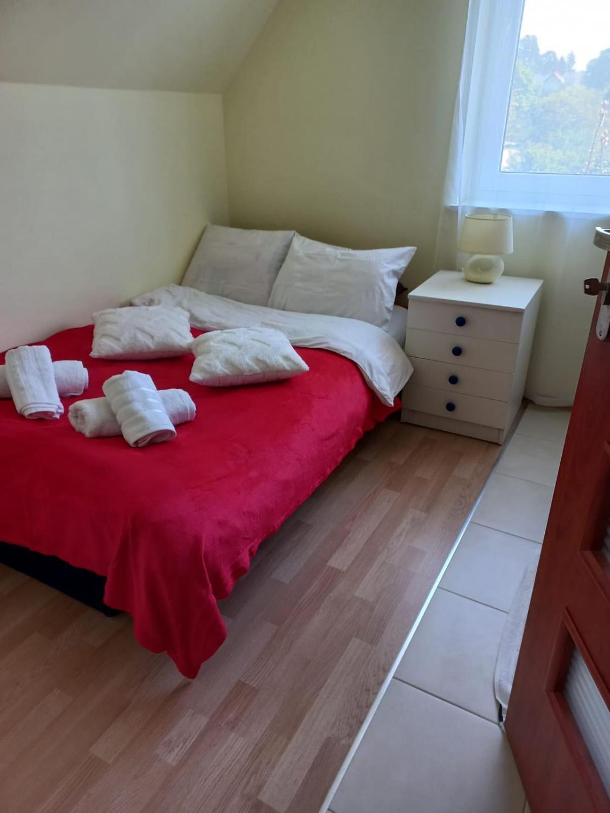 Apartamenty Junona Nad Morzem, W Domu Z Ogrodem, Obok Stegna I Jantar Junoszyno Kültér fotó